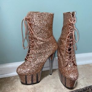 Heeled boots
